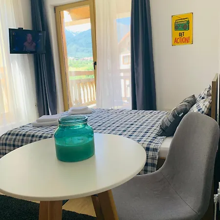 13, St John Park Apartman *