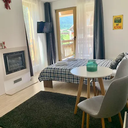 13, St John Park Banszko