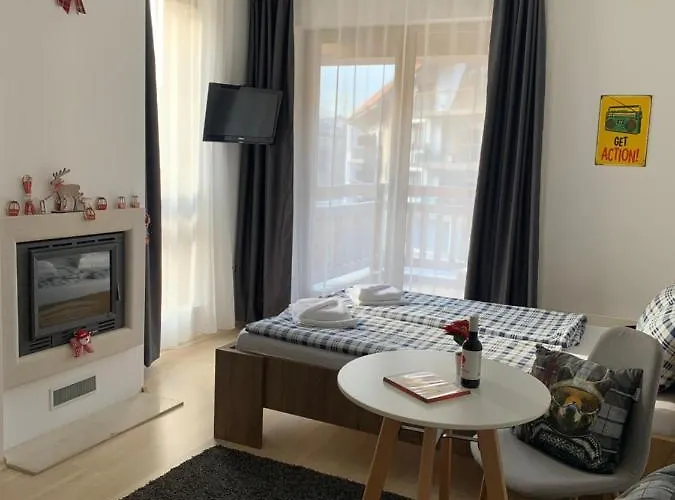 アパート 13, St John Park